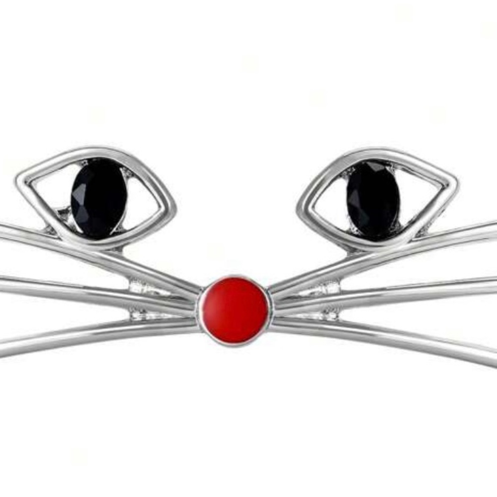 New cat face brooch
